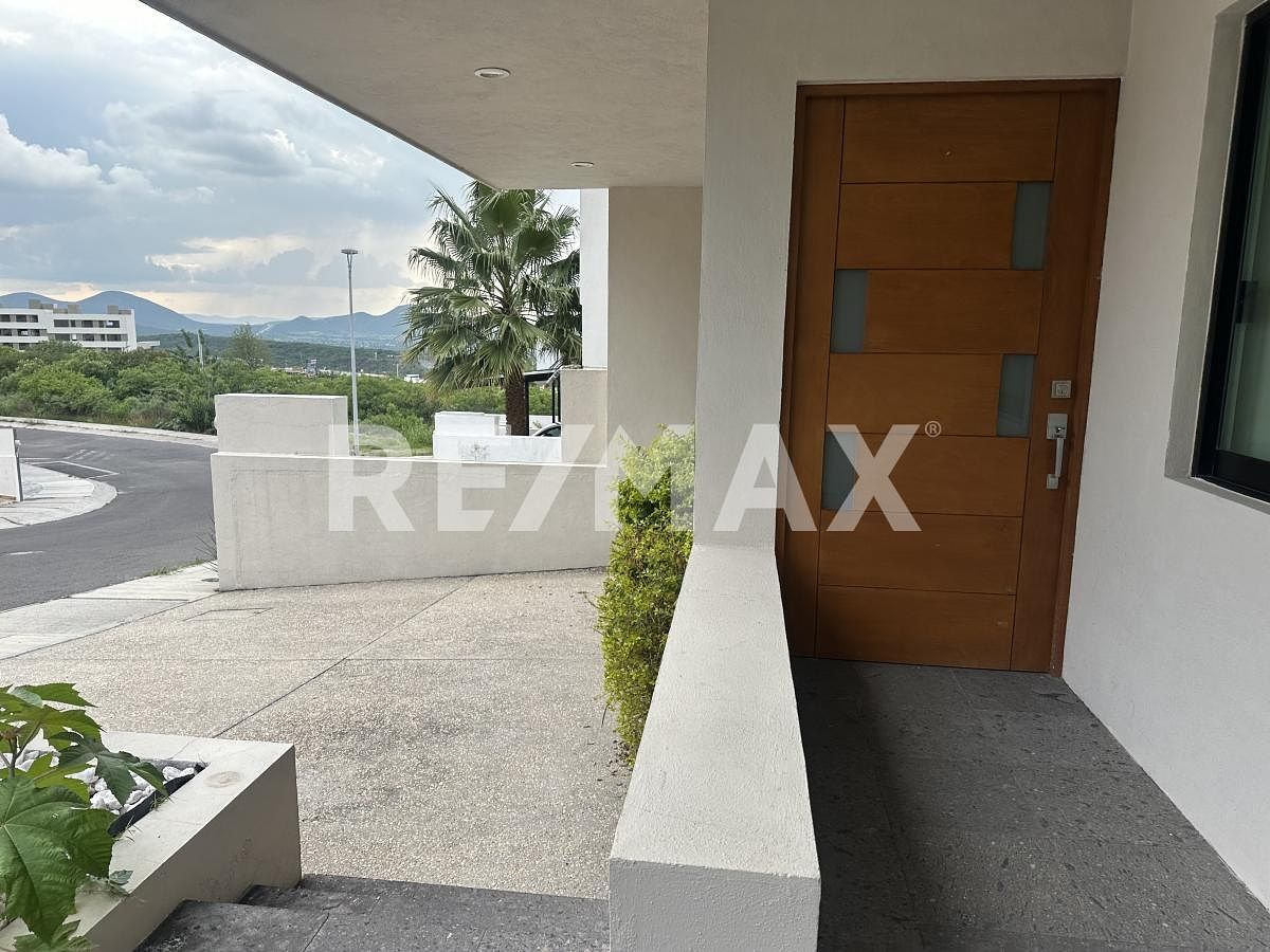 Casa em condomínio fechado em Zibatá, El Marqués, foto 3 de 20