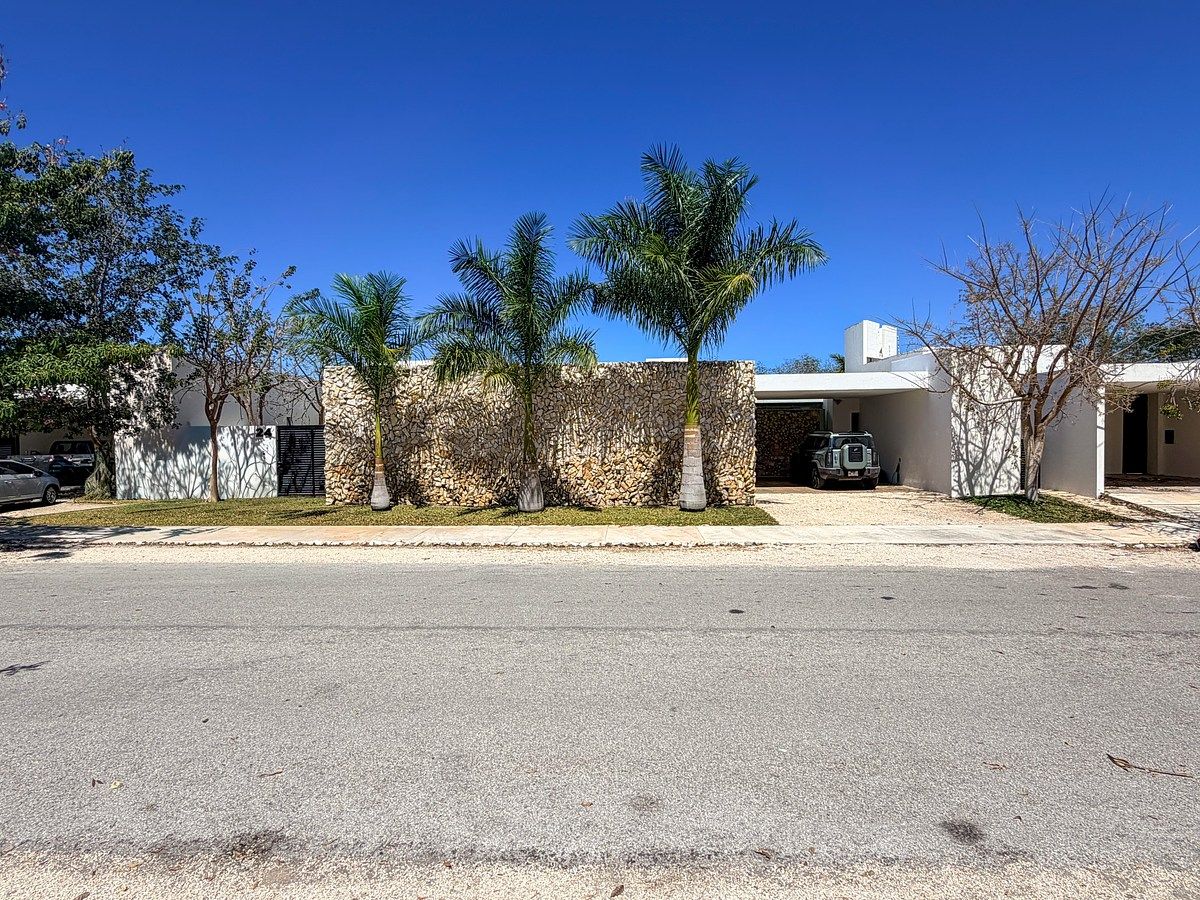 Casa en Venta en Privada en Dzidzil, foto 1 de 44