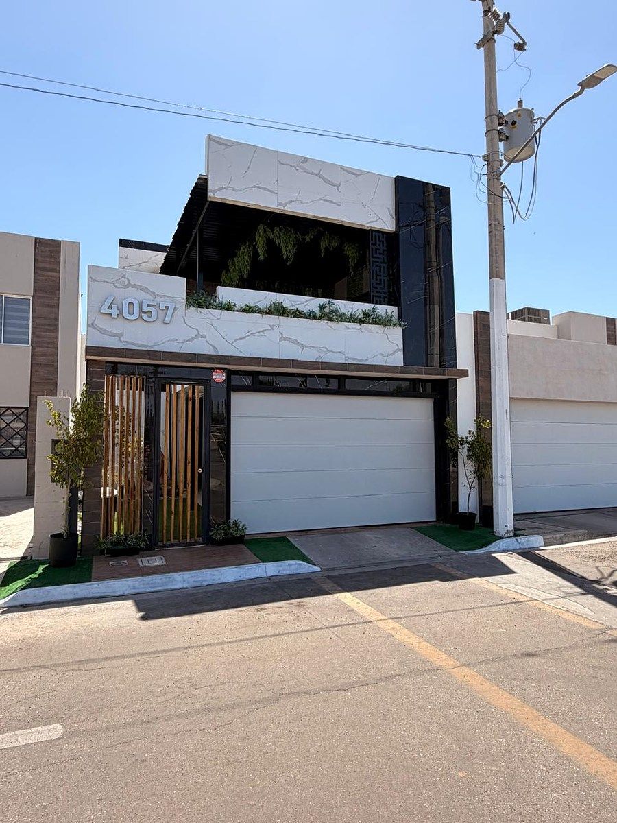 Casa em Villa del Roble, Mexicali, foto 2 de 31