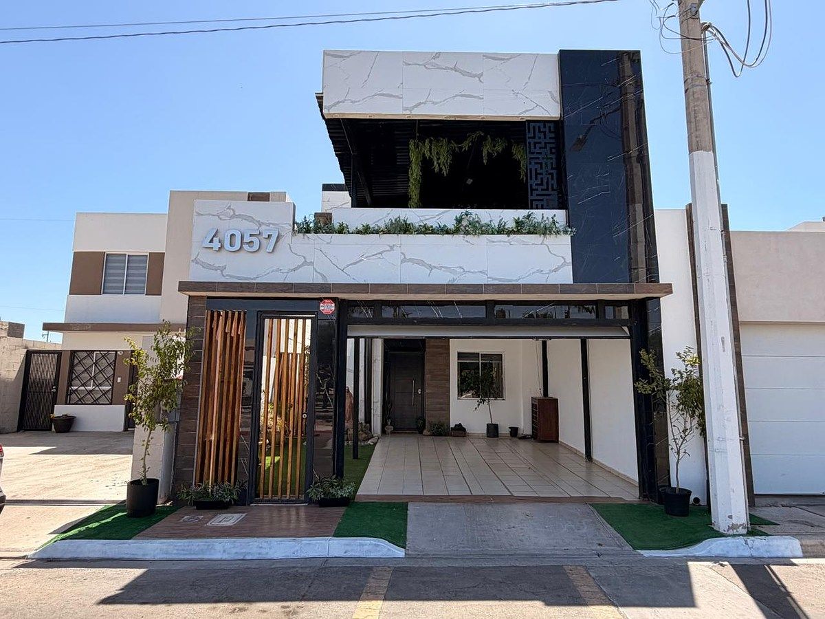 Casa em Villa del Roble, Mexicali, foto 3 de 31