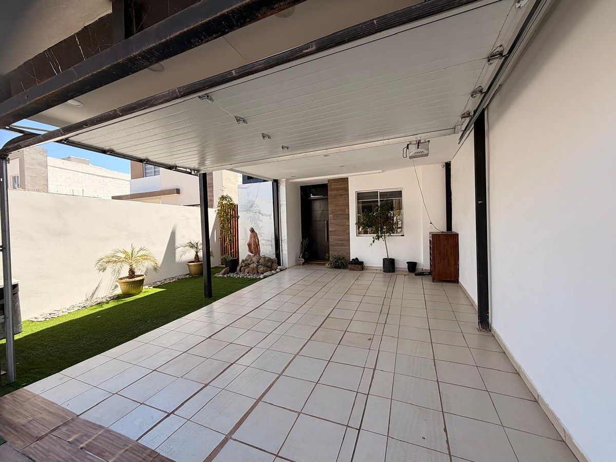 Casa em Villa del Roble, Mexicali, foto 7 de 31