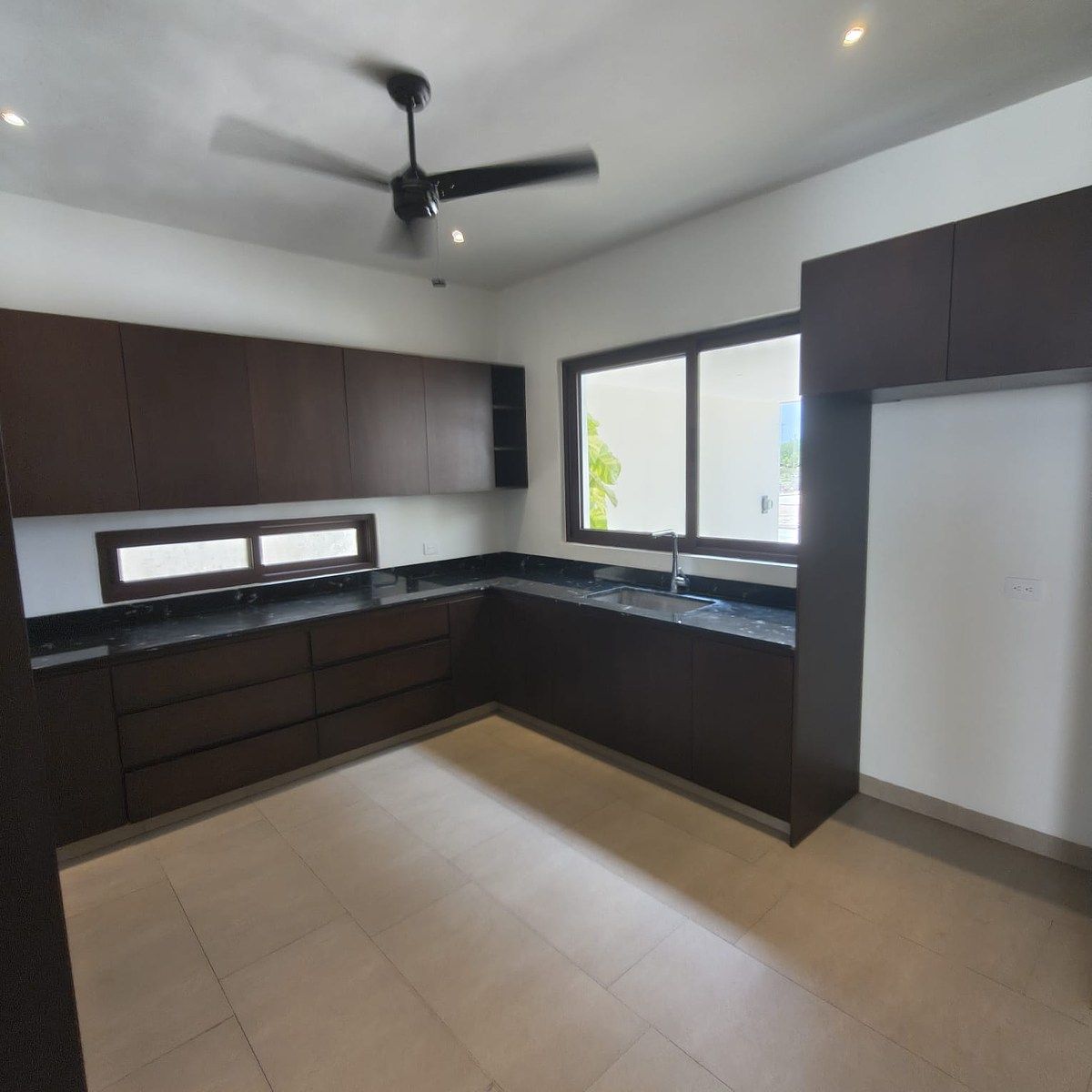 Casa em Algarrobos Desarrollo Residencial, Mérida, foto 2 de 19