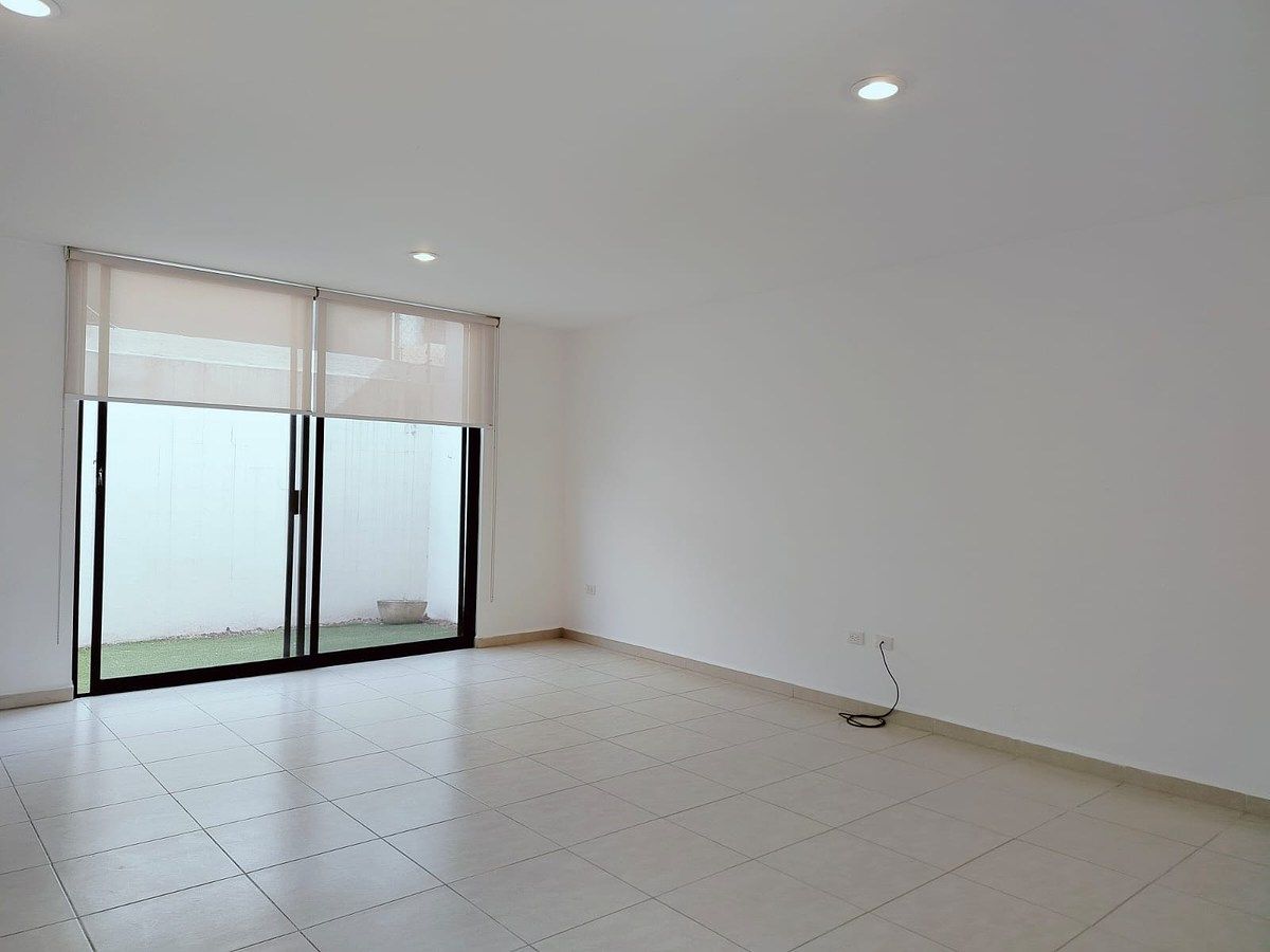 Casa em El Pueblito, Corregidora, foto 5 de 19