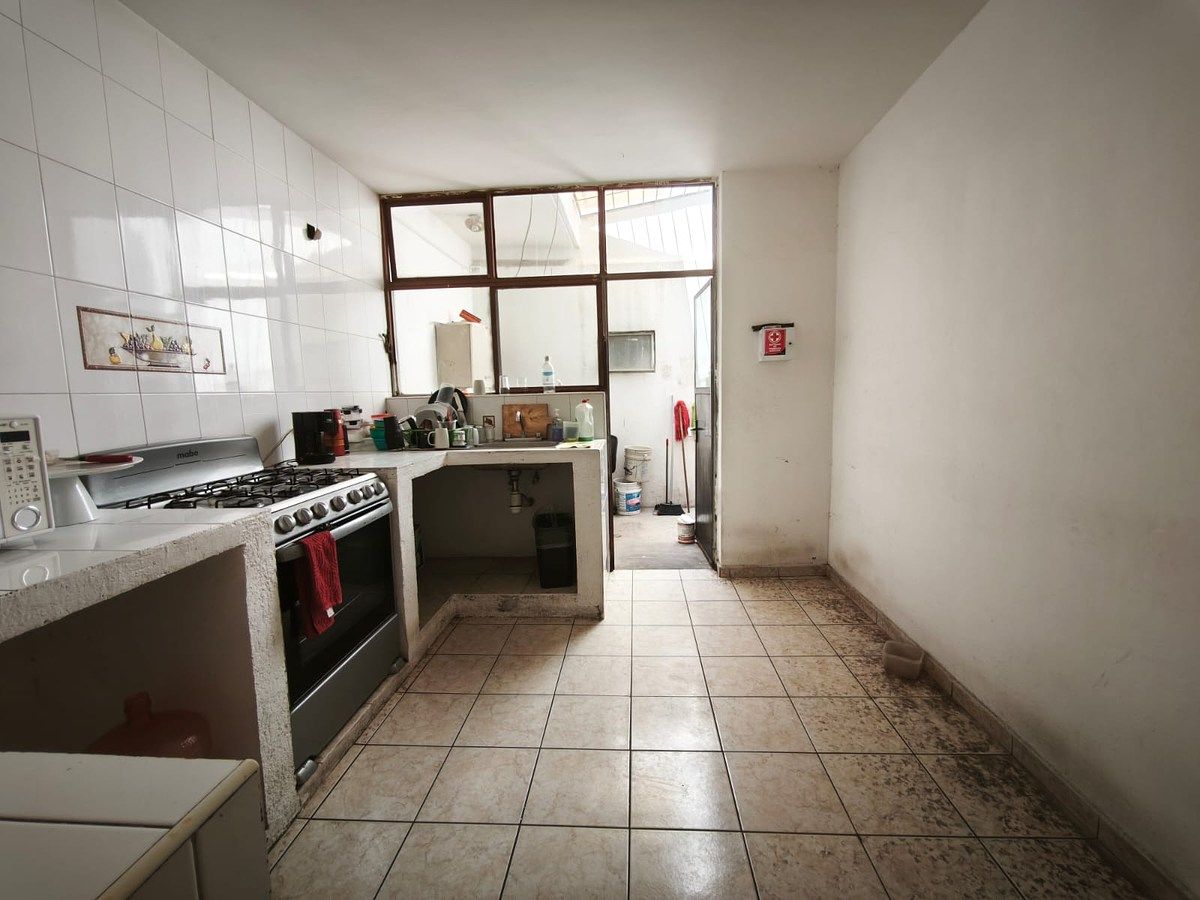 Casa com uso comercial em Jardines de los Arcos, Guadalajara, foto 9 de 25