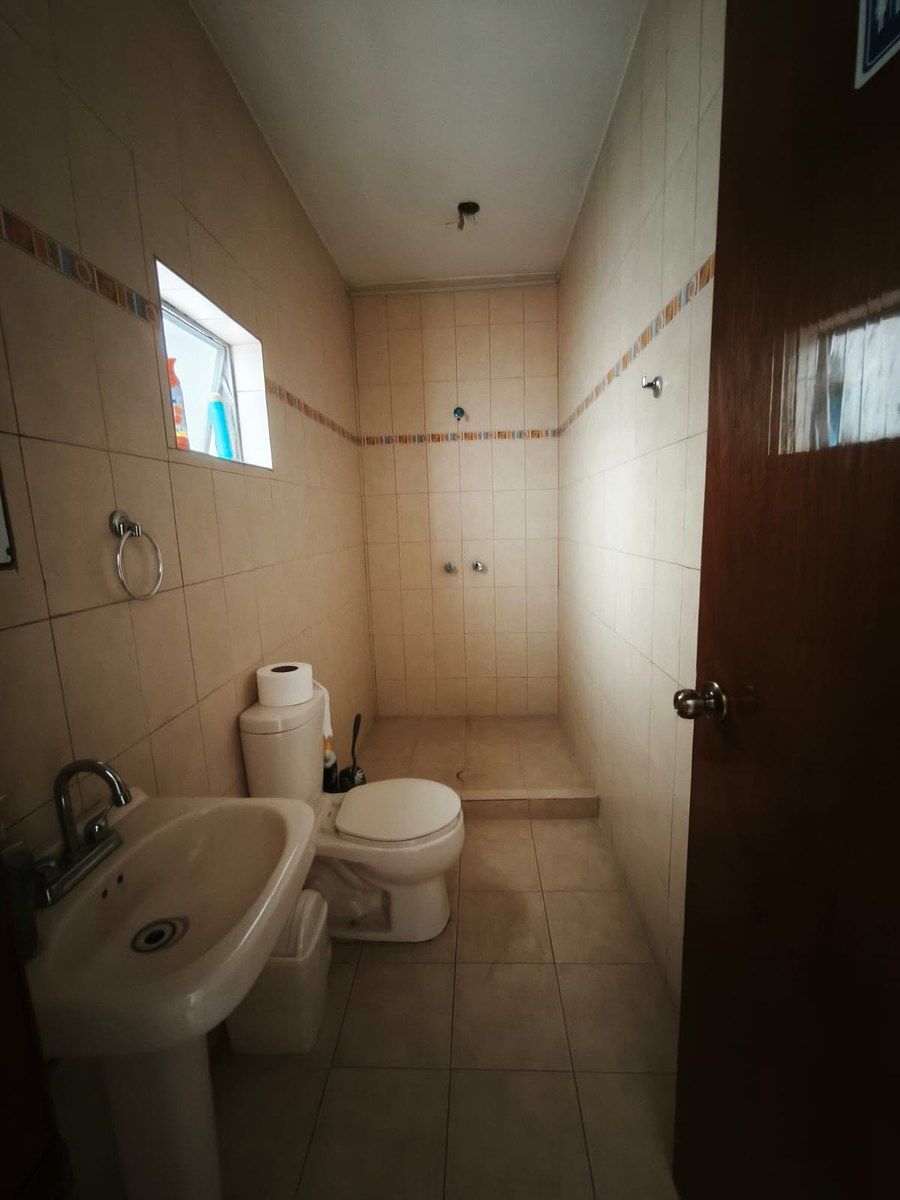 Casa com uso comercial em Jardines de los Arcos, Guadalajara, foto 12 de 25