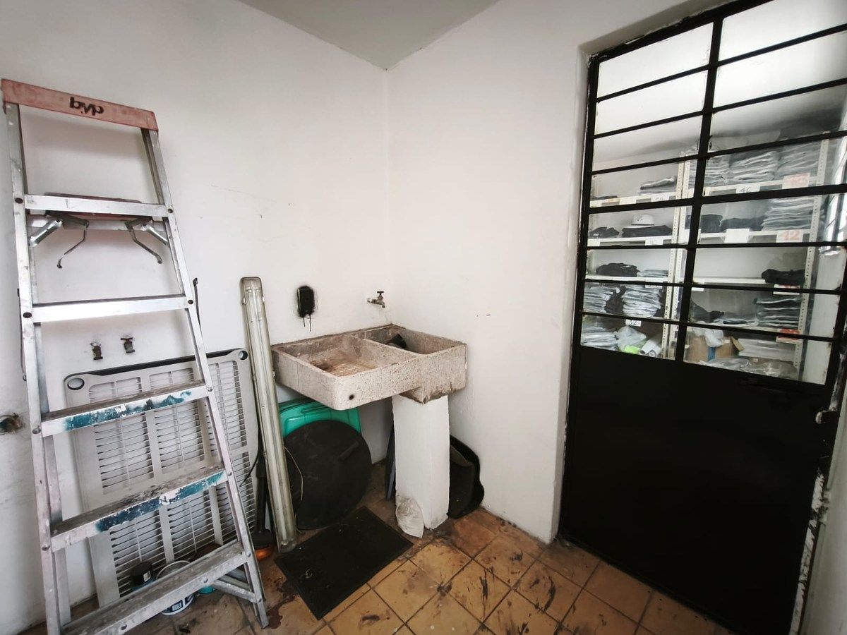 Casa com uso comercial em Jardines de los Arcos, Guadalajara, foto 24 de 25