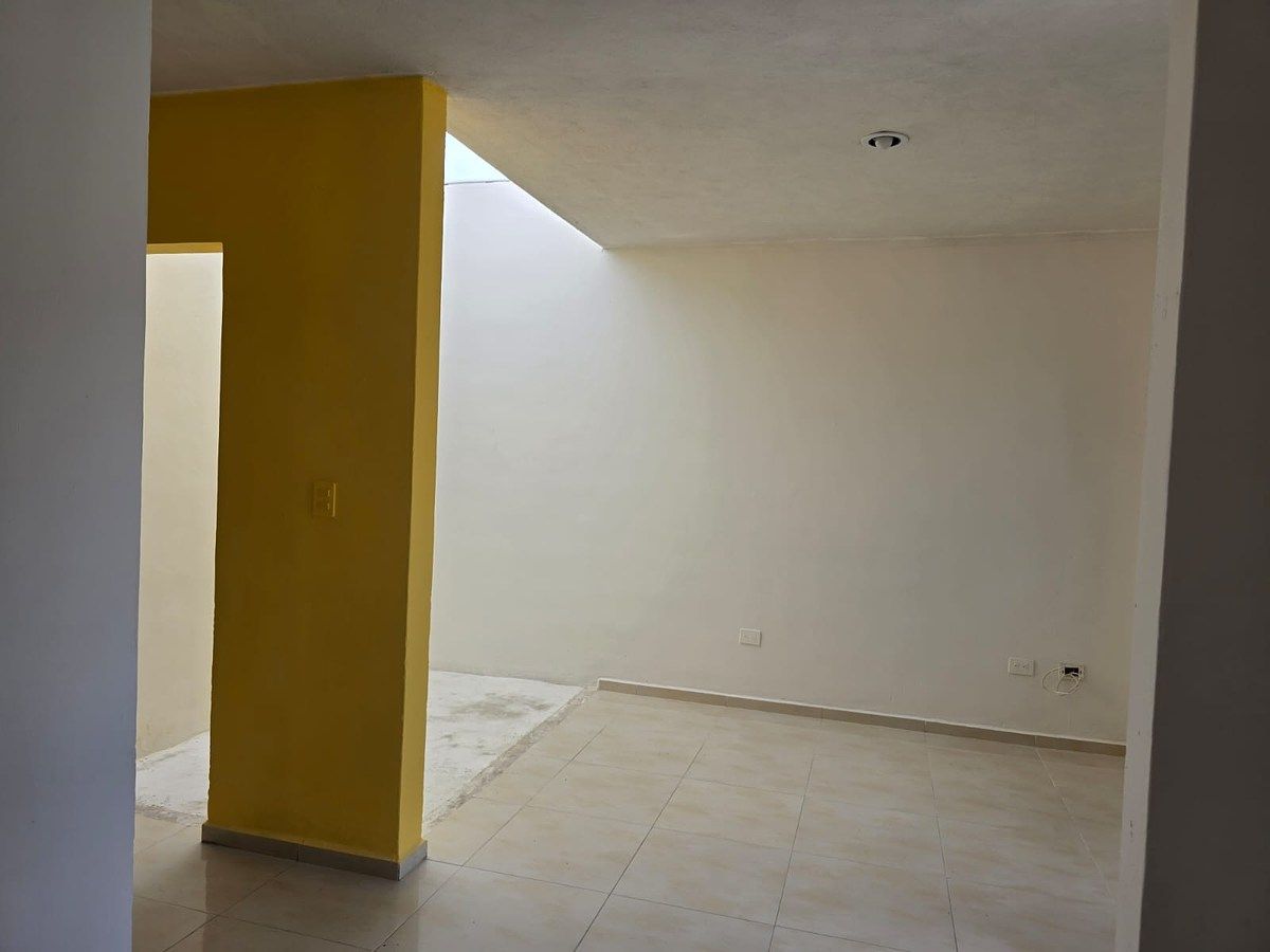 Casa en Girasoles de Opichen, Mérida, foto 3 de 11