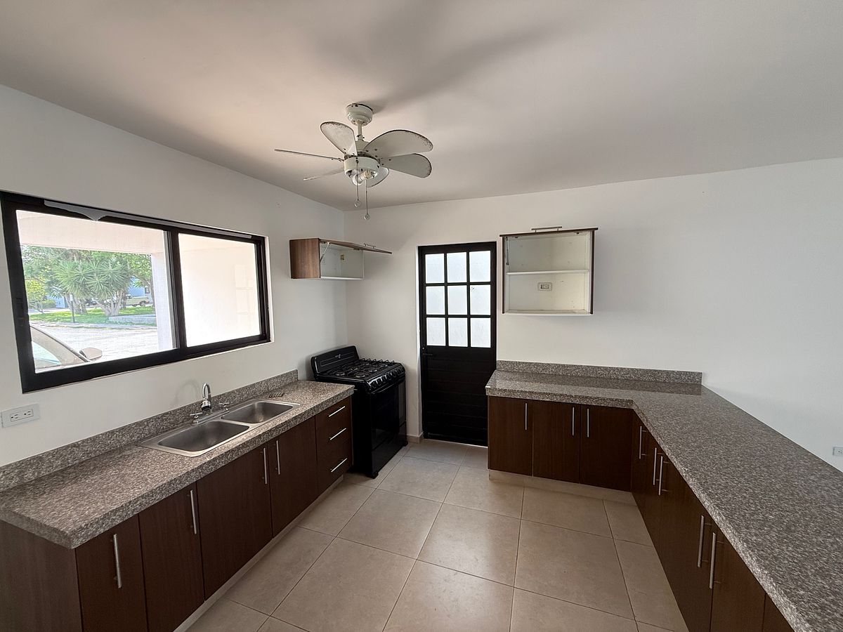 Casa en condominio en Santa Gertrudis Copo, Mérida, foto 4 de 35
