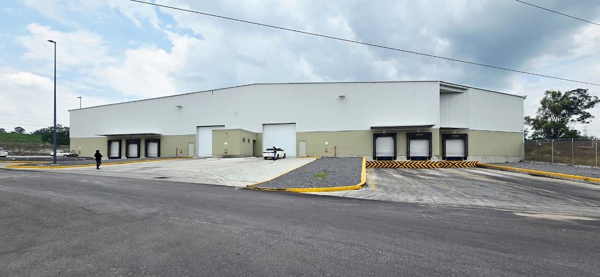 Warehouse in industrial park 5,190m2 Acatlan, photo 1 of 14