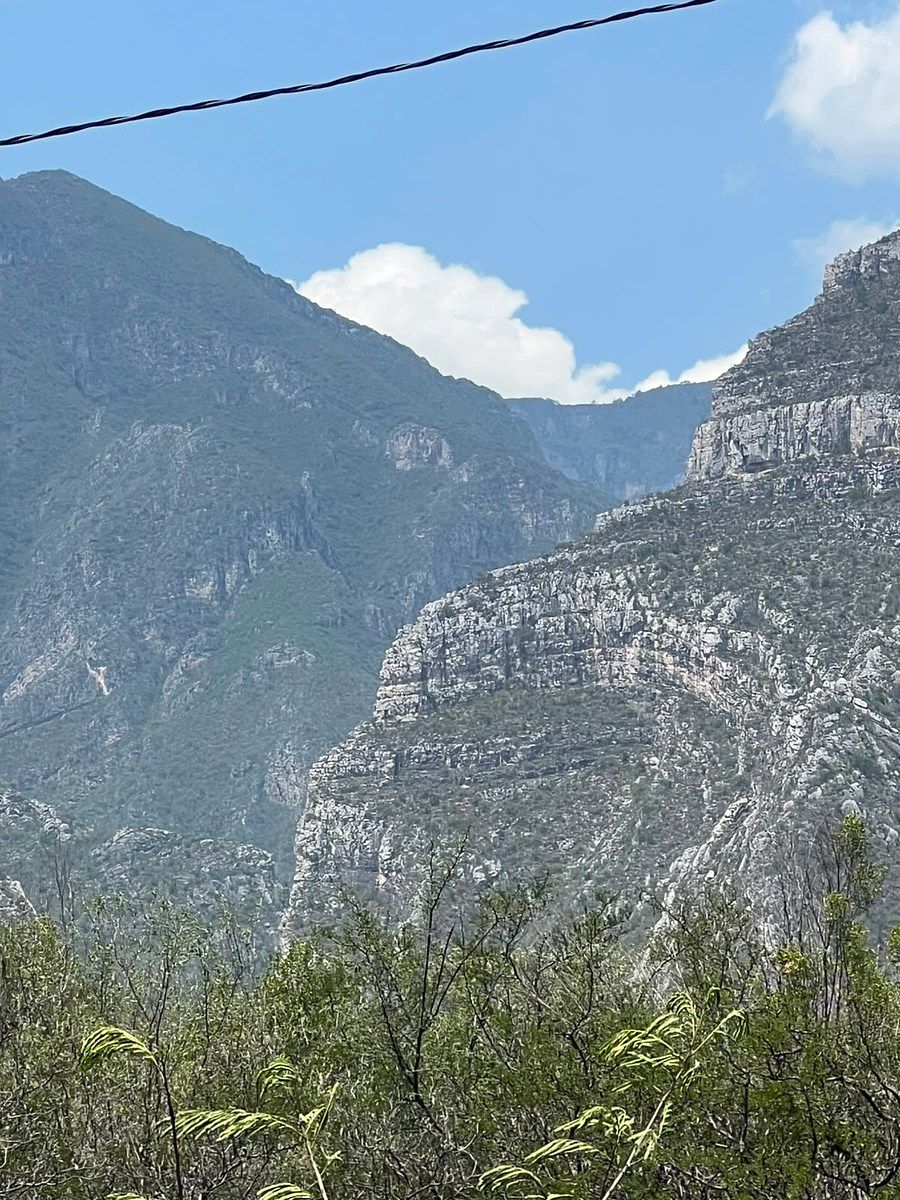 Lote em Residencial la Huasteca, Santa Catarina, foto 2 de 3