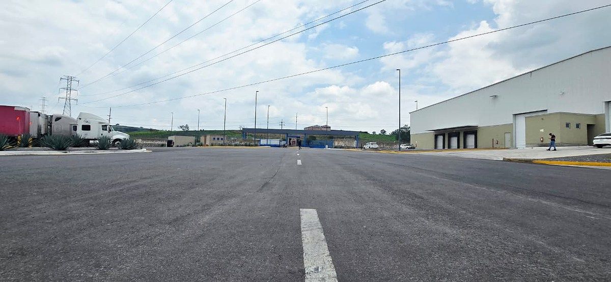 Commercial Storage Unit in Miravalle, Acatlán de Juárez, photo 10 of 14