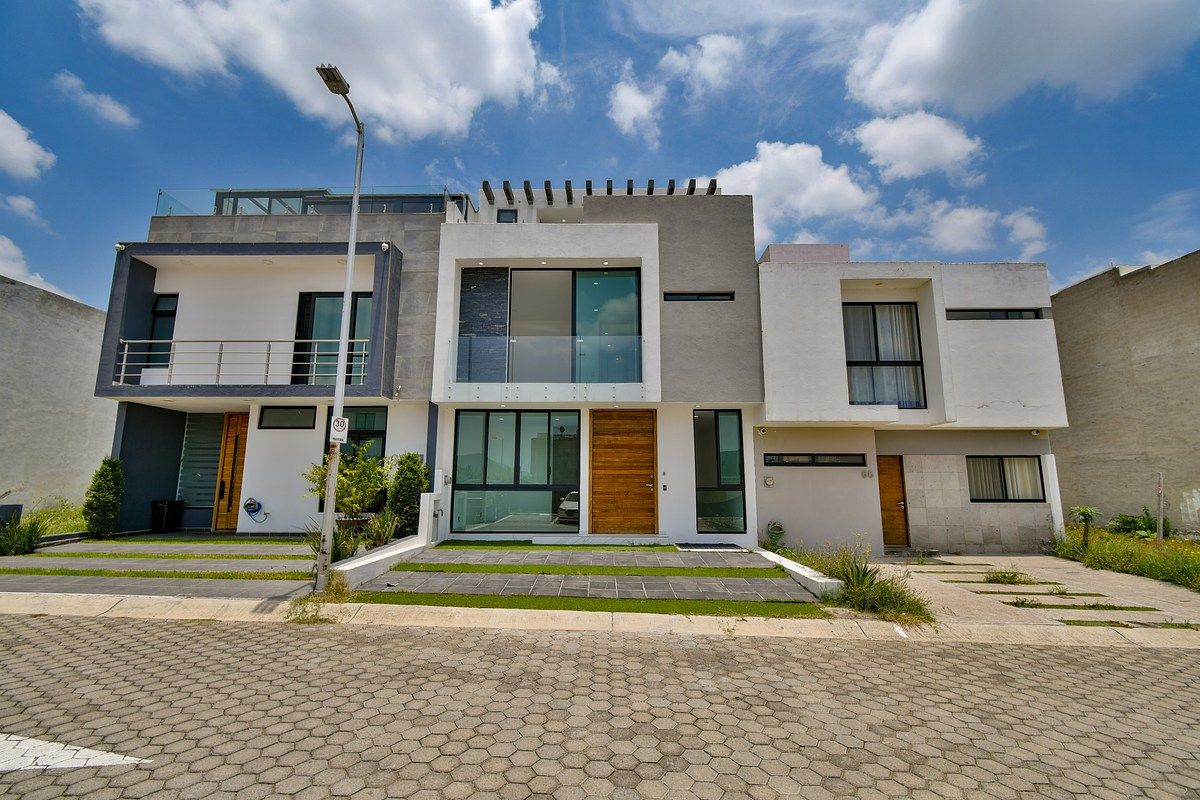 Residencia con recámara en planta baja, Coto Baluarte Casa Fuerte - foto 1
