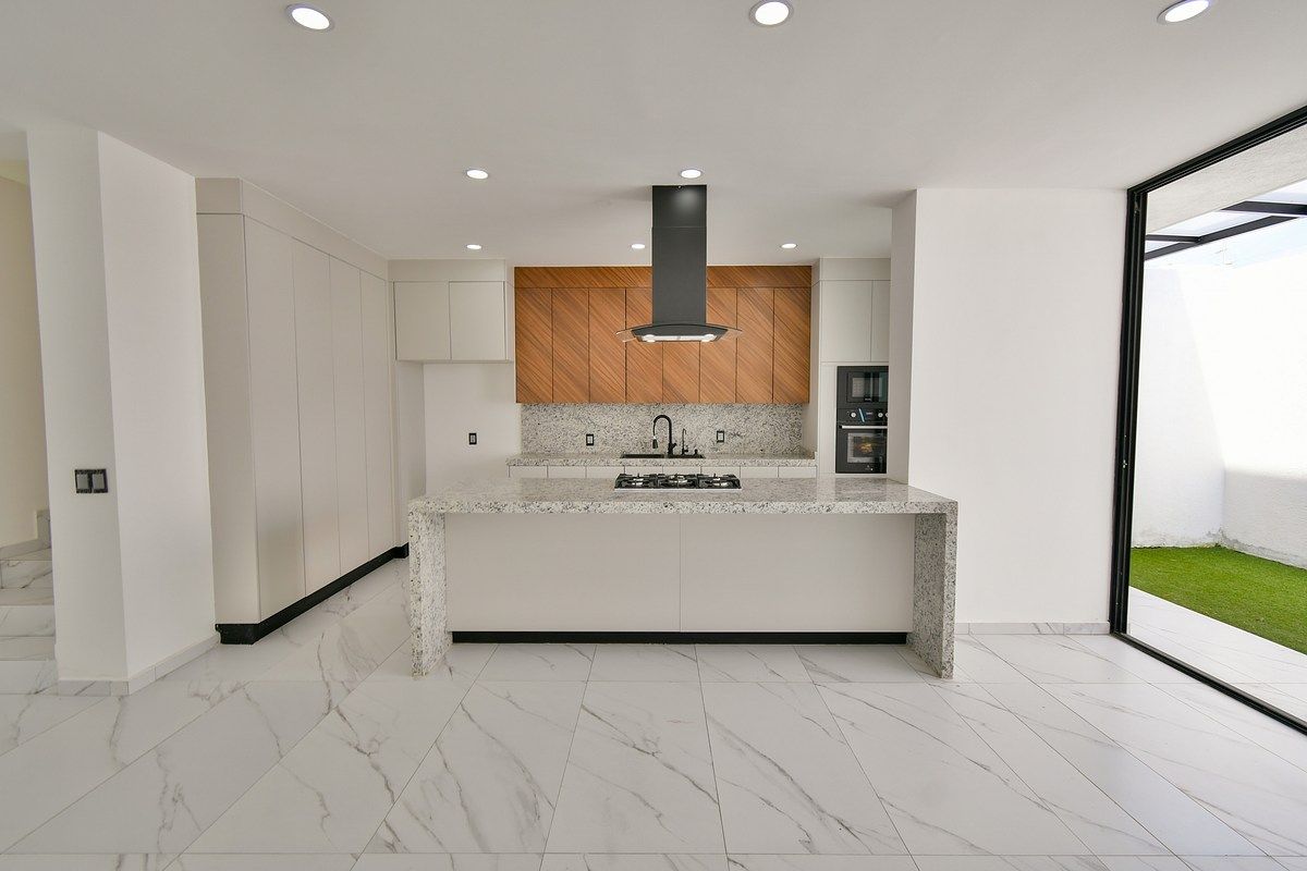 Residencia con recámara en planta baja, Coto Baluarte Casa Fuerte - foto 4