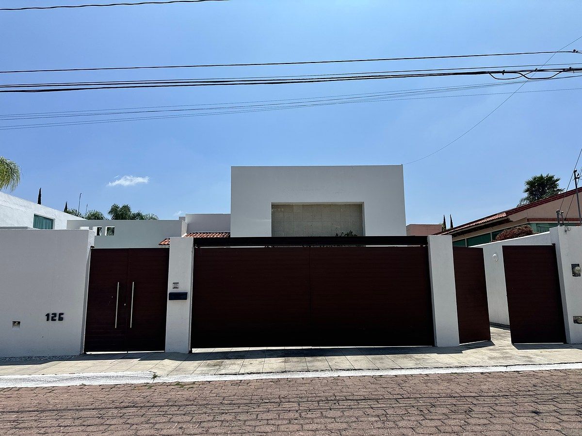 1-story house for rent in Juriquilla, photo 1 of 30
