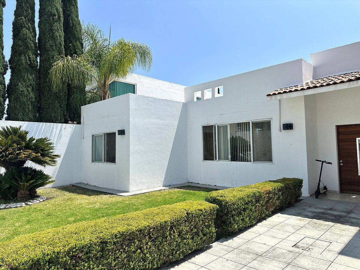 House in Gated Community in La Cañada Juriquilla, Querétaro, photo 2 of 30