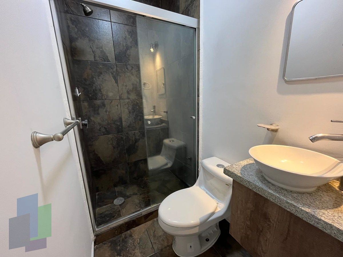 Baño completo en pb, foto 8 de 34
