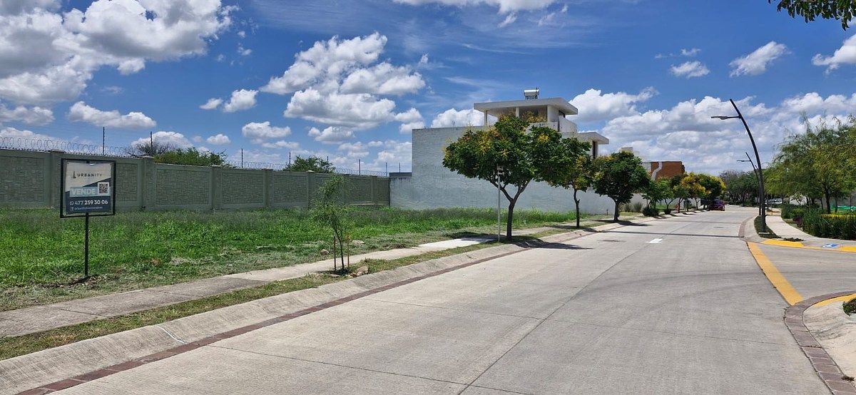Lot in Mayorca Residencial, León, photo 18 of 23