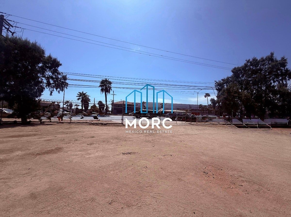 LAND FOR RENT OF 5,000 ON BLVD TRANSPENINSULAR, ENSENADA, B.C., photo 1 of 9