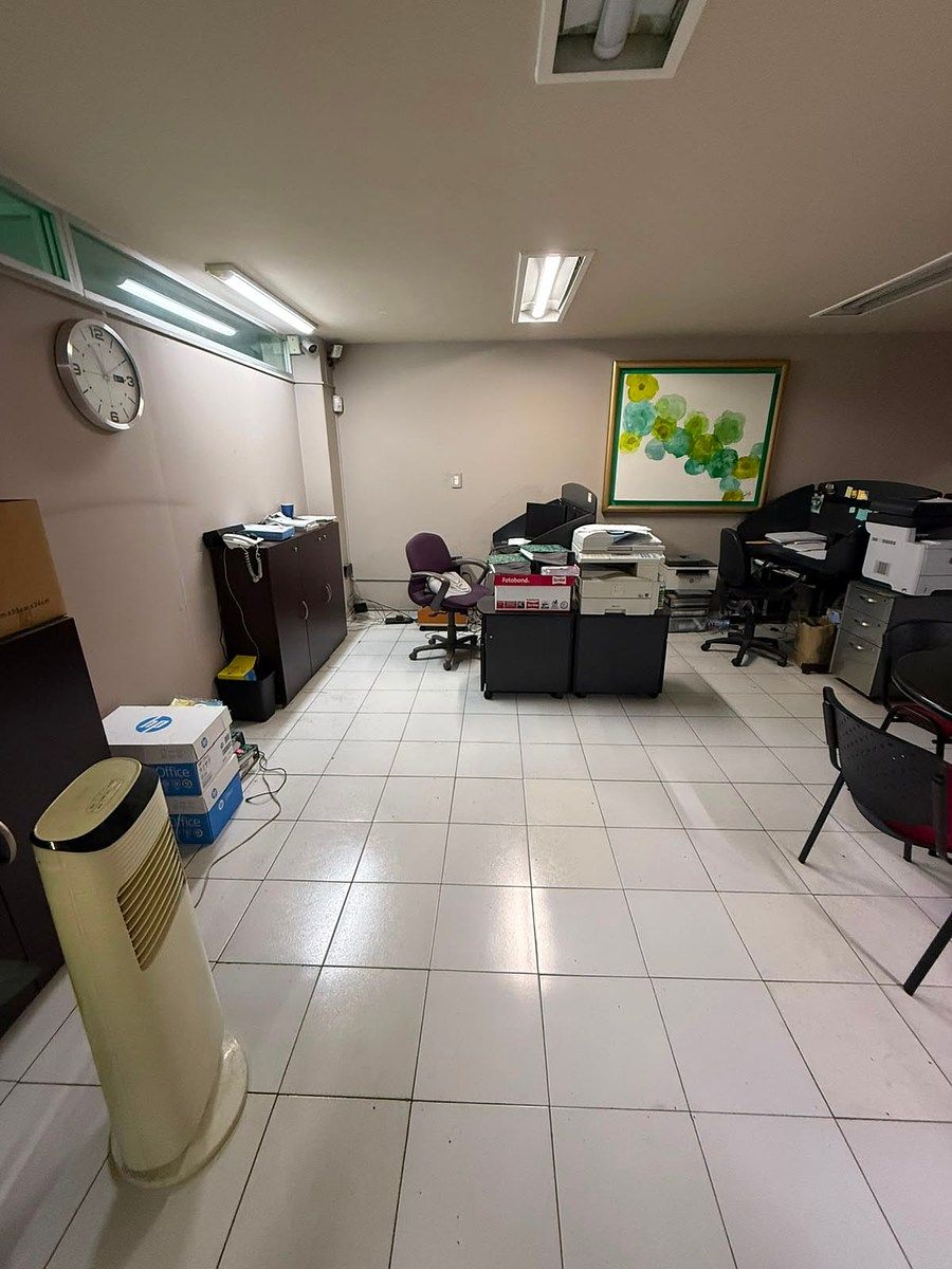 CUBICULOS Y ÁREA DE TRABAJO, photo 10 of 38