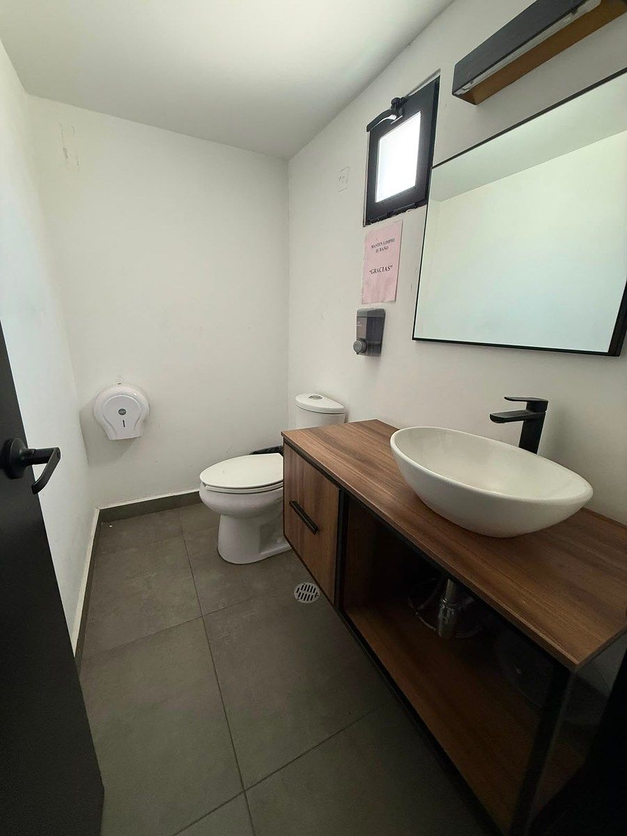 BAÑO 2DO PISO, photo 26 of 38