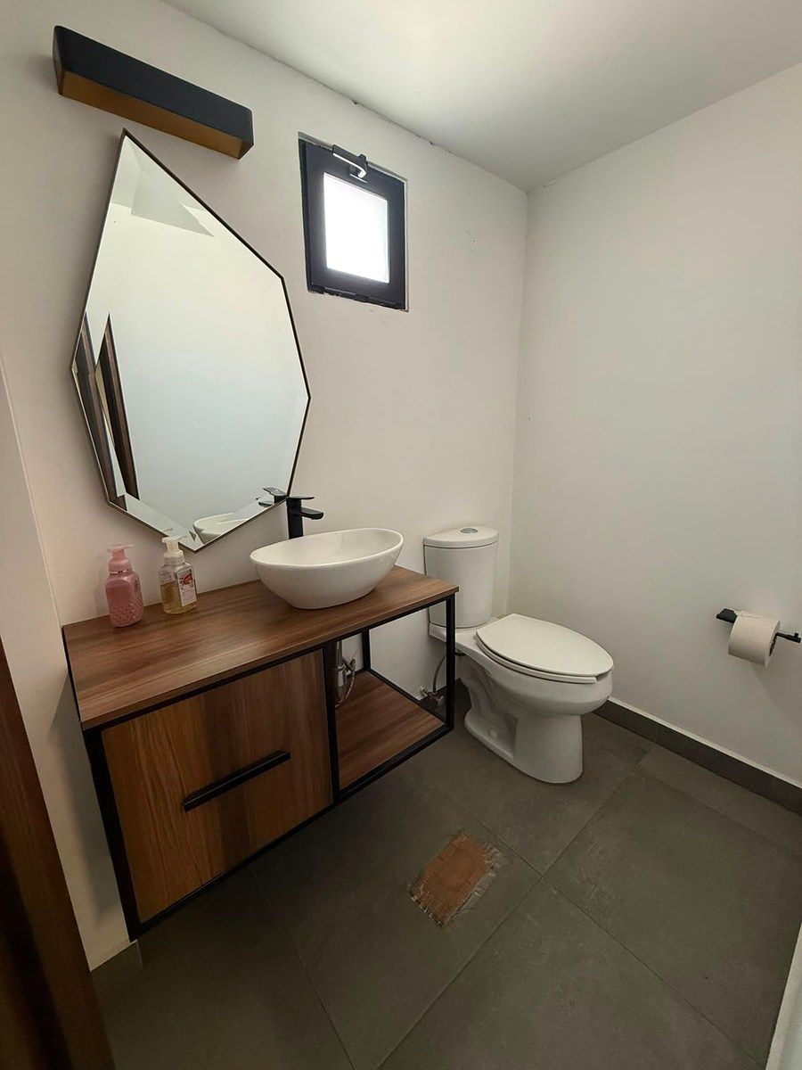 BAÑO DIRECCION GENERAL, photo 23 of 38