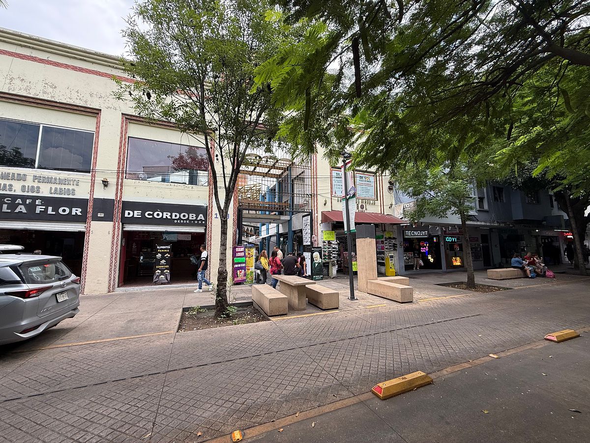 Local comercial en Guadalajara Centro, Guadalajara, foto 2 de 12