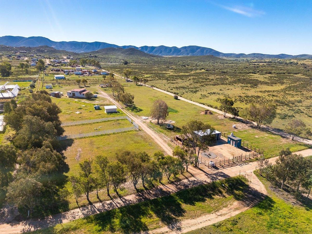 Lot in Valle de Guadalupe, Ensenada, photo 3 of 18
