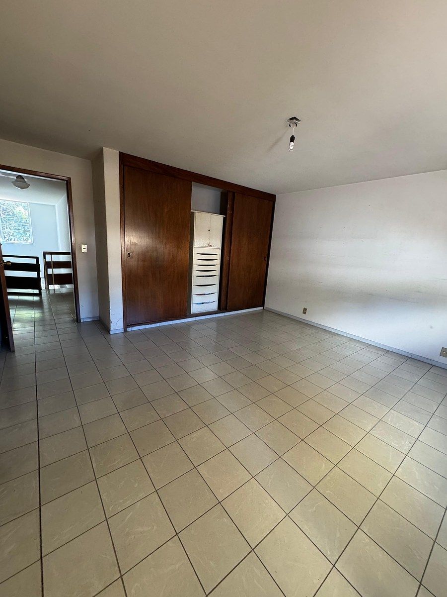 Casa em Lomas de Providencia, Guadalajara, foto 12 de 16