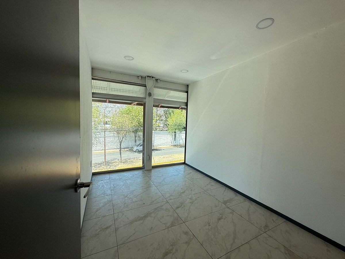 Sala Comercial em San Juan Ixhuatepec, Tlalnepantla de Baz, foto 12 de 15