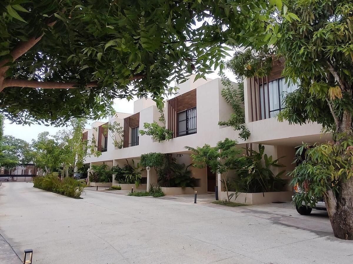 Casa geminada de 2 quartos com piscina para alugar no Norte de Mérida, foto 1 de 47