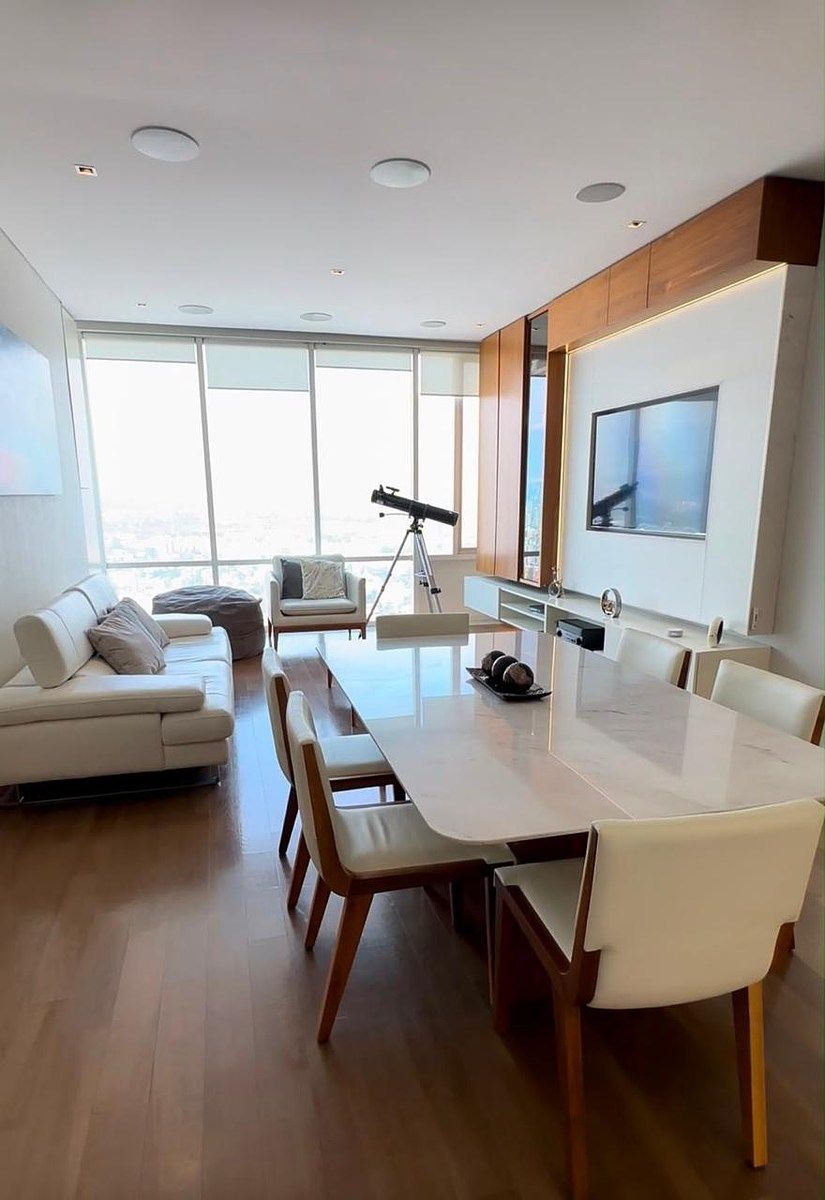 APARTAMENTO MOBILIADO À VENDA HIGH PARK SUL, foto 1 de 13