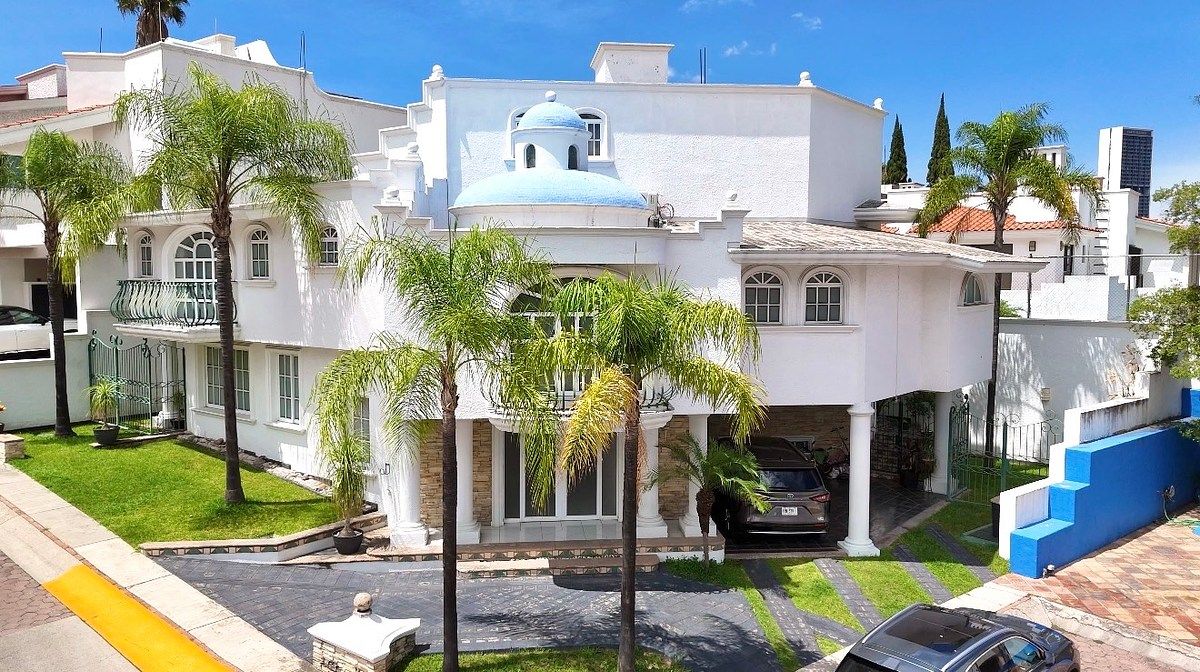 Casa en Andares Royal country en la esquina, foto 1 de 31