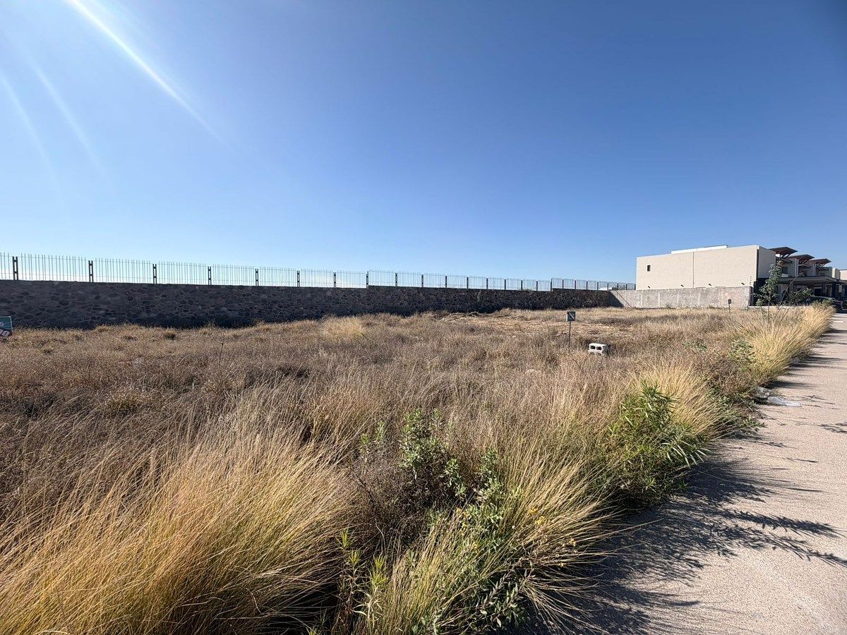 Venta de Terreno Lomas del Campanario Norte, foto 1 de 14