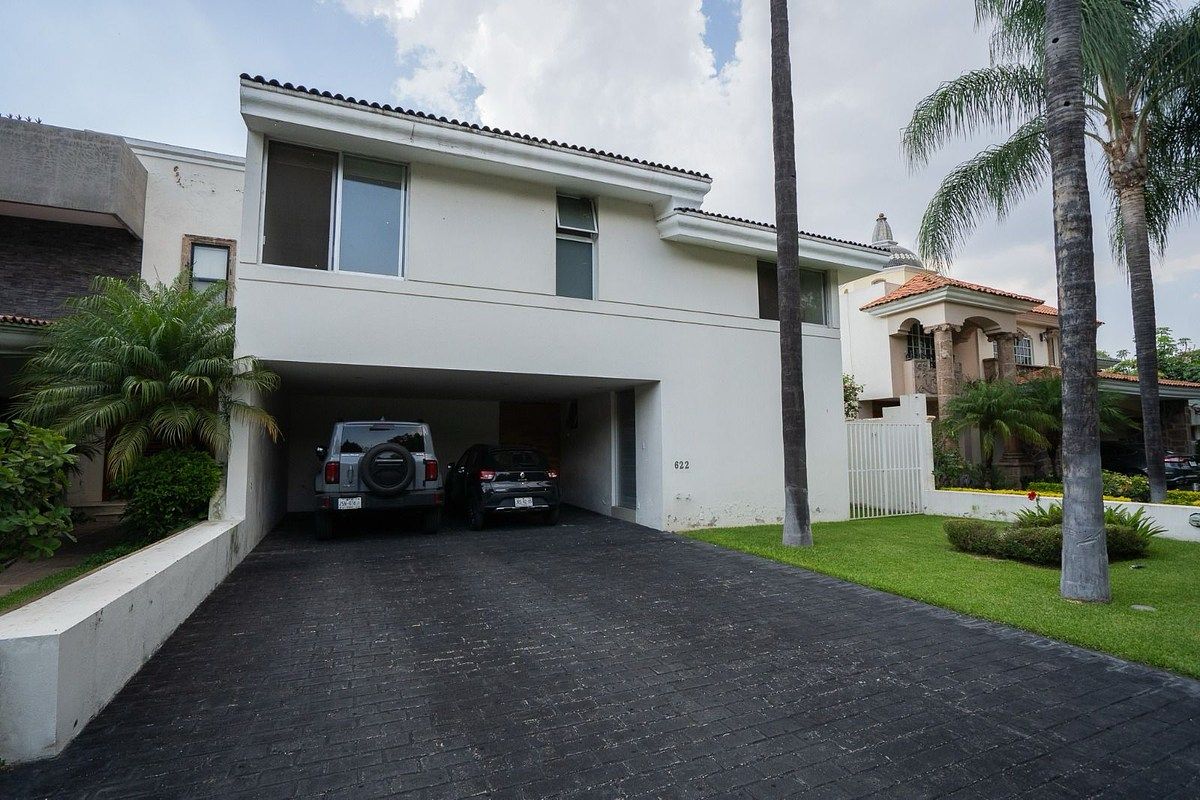 Casa en venta dentro Valle Real, foto 1 de 16