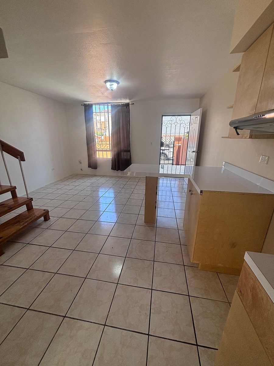 Casita Impecable Remodelada, foto 1 de 17