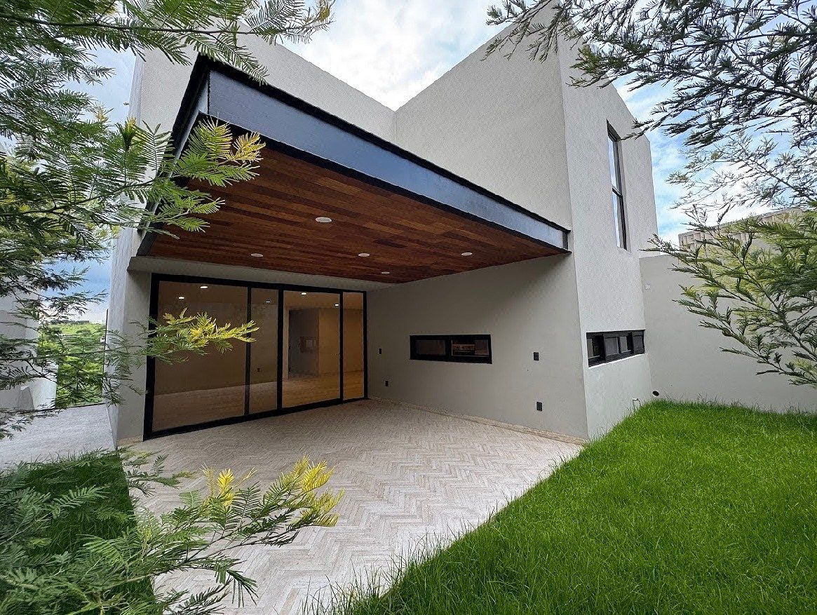 House in Lomas del Campanario, Querétaro, photo 2 of 22