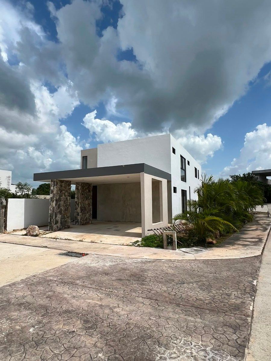 Immediate delivery house in Silvesta, Conkal | 3 Bedrooms | $5.2 MDP, photo 1 of 19
