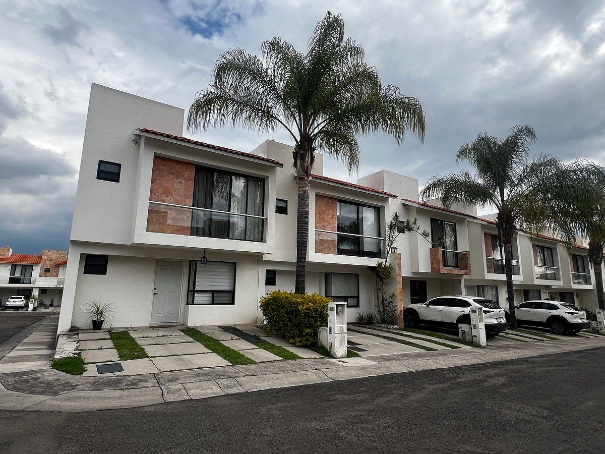 Casa em condomínio fechado em El Mirador, Querétaro, foto 2 de 22