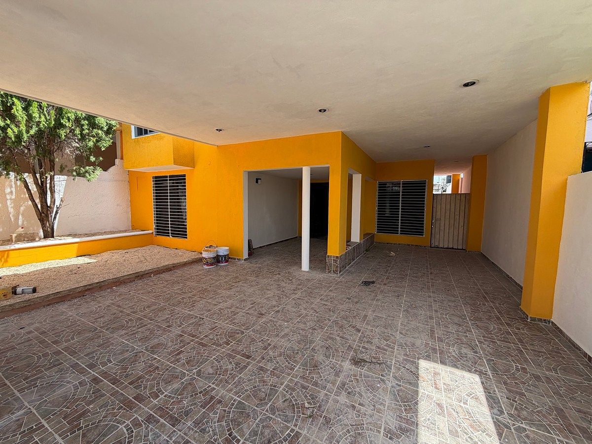 House in Las Brisas Del Norte, Mérida, photo 2 of 14