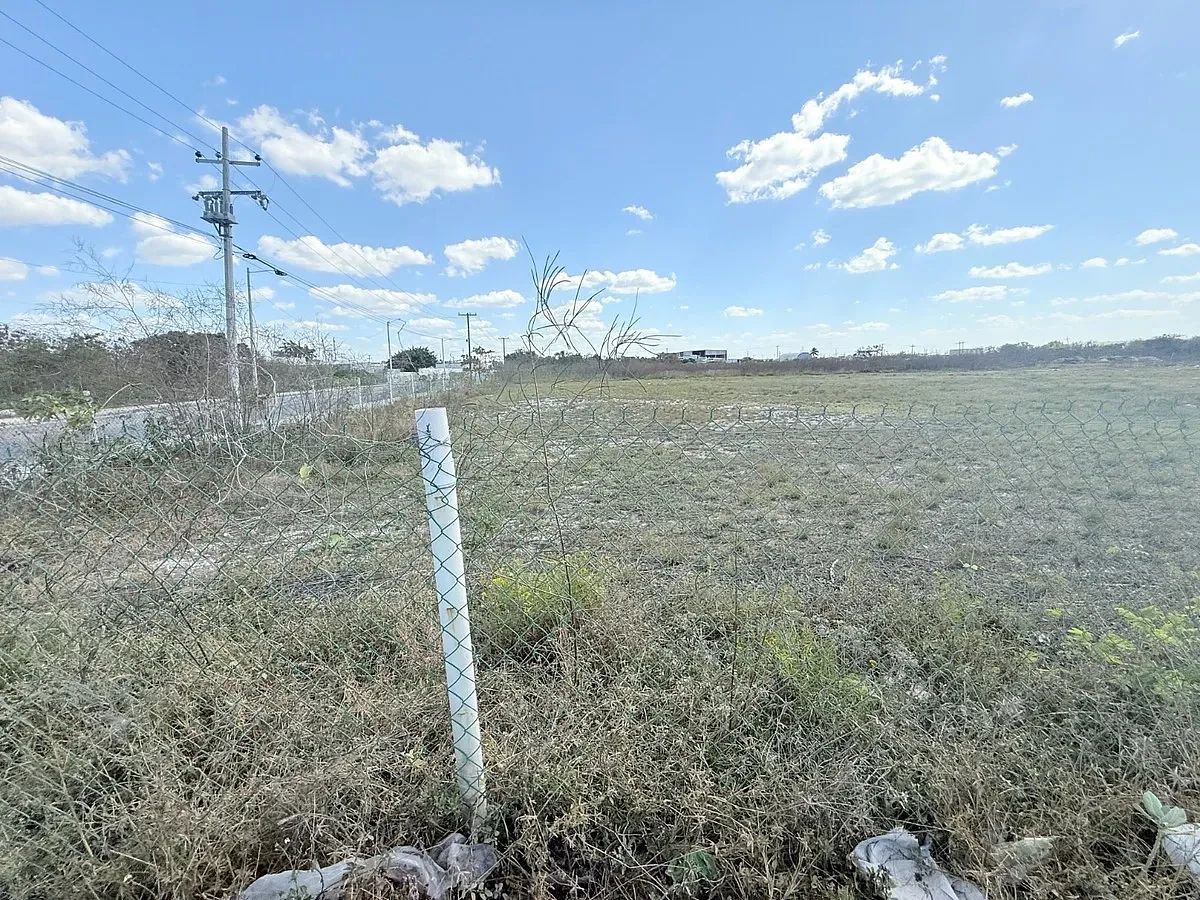 Terreno en Yucalpeten, Progreso, foto 13 de 17