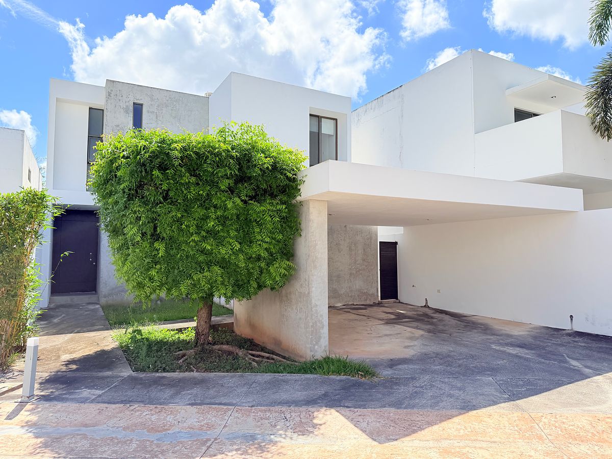 Casa à Venda na Privada San Javier Tulipanes, Mérida Yucatán (EB-WL9022), foto 1 de 37