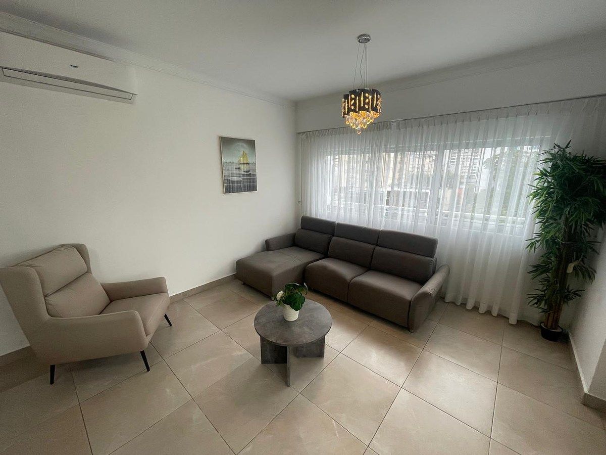 Apartamento Amueblado con acabados de primera en Alquiler Naco, foto 1 de 19