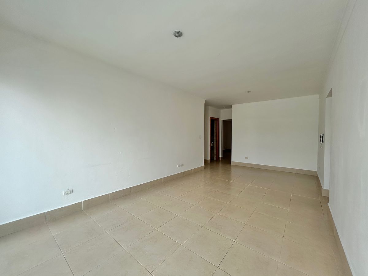 Sala-comedor, foto 2 de 9