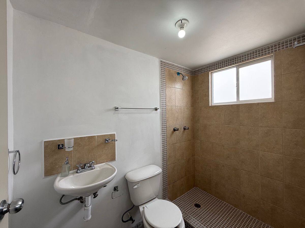Apartment in Real Granada, Tecámac, photo 8 of 13