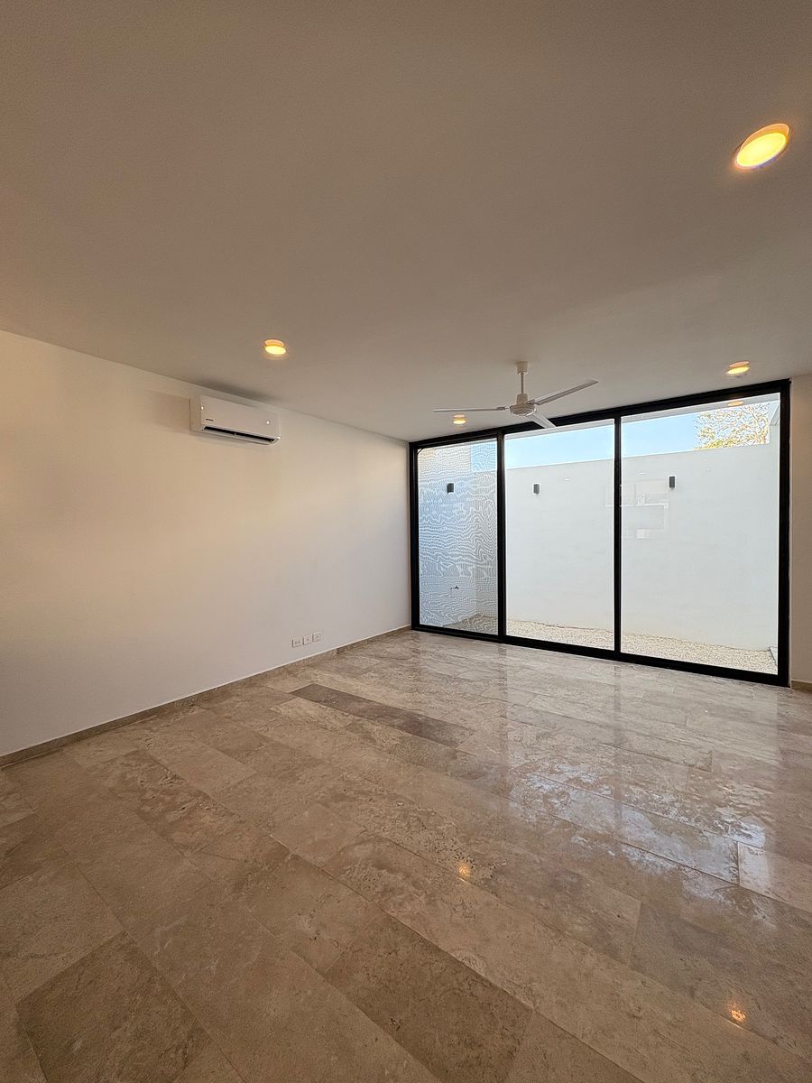 House in Gated Community in Cholul, Mérida, photo 2 of 23