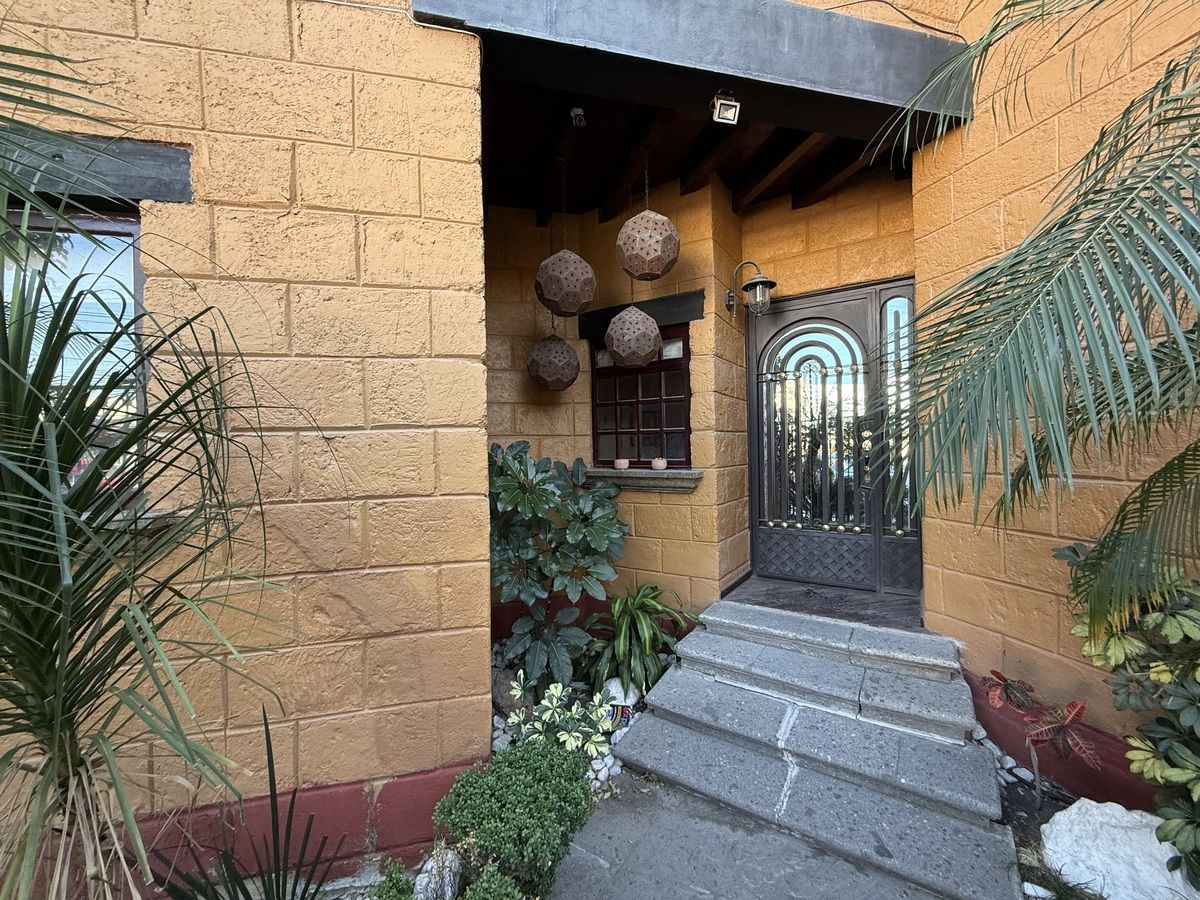 Casa em Colinas del Cimatario, Querétaro, foto 4 de 45