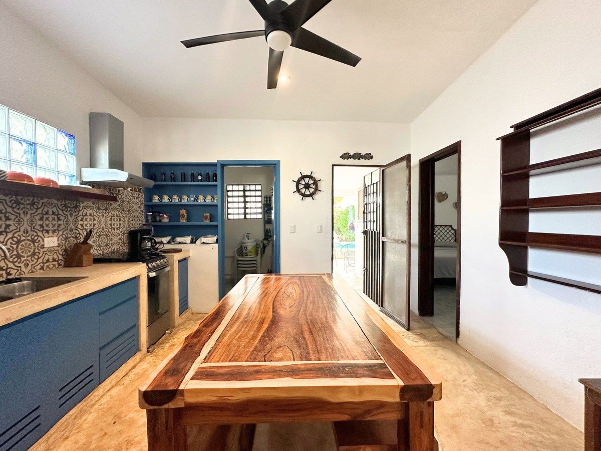 CASA EN VENTA EN LA PLAYA MERIDA CHELEM YUCATAN A 200 MTS DE LA PLAYA - foto 2