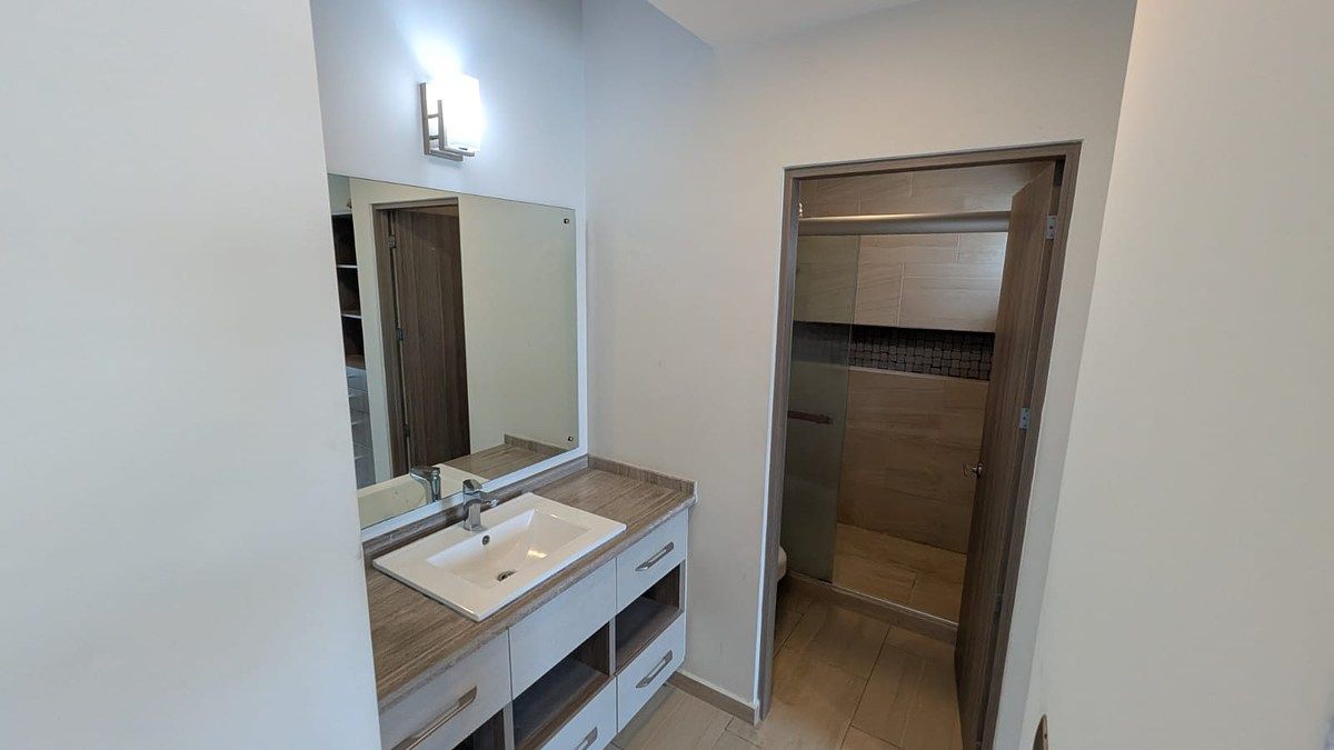 House in El Condado, Corregidora, photo 14 of 28