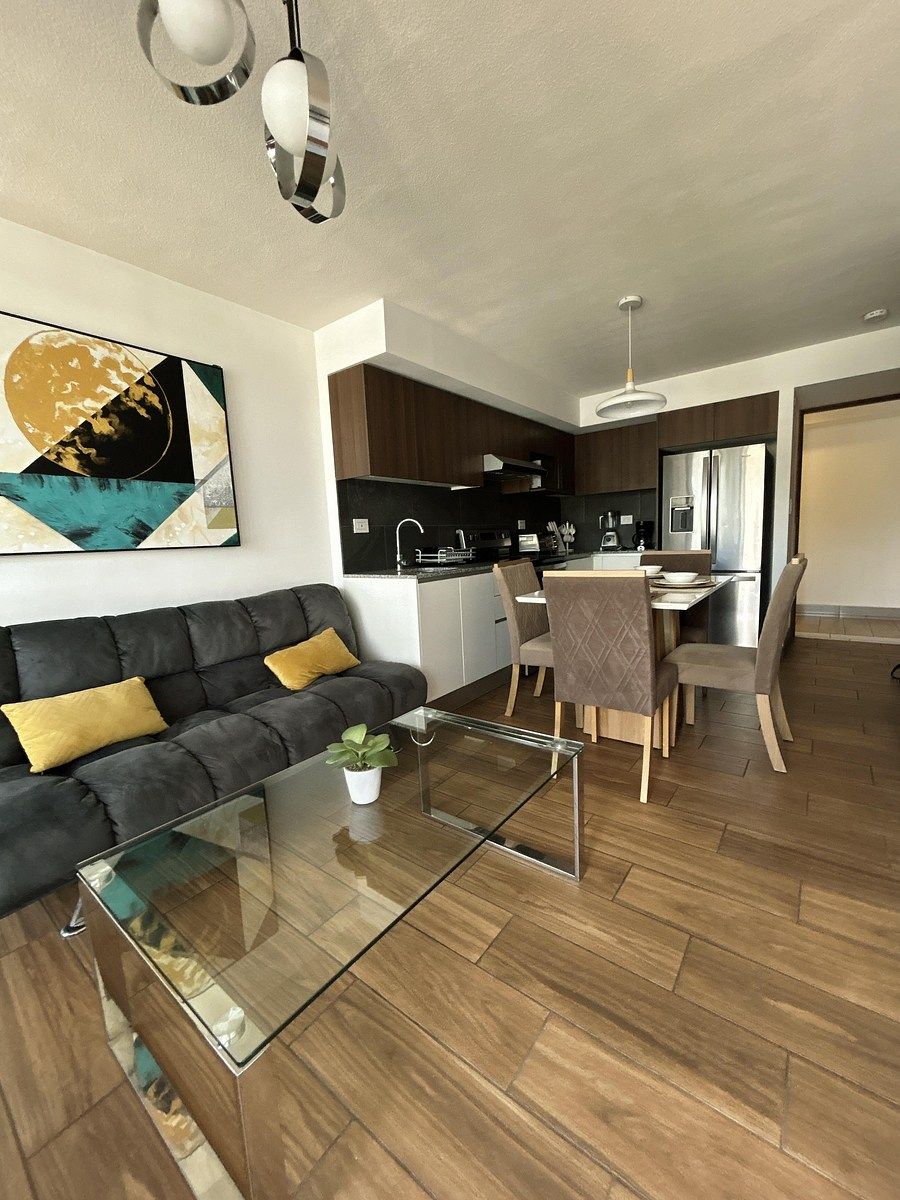 Apartamento en renta Amueblado en zona 14 - Image 1