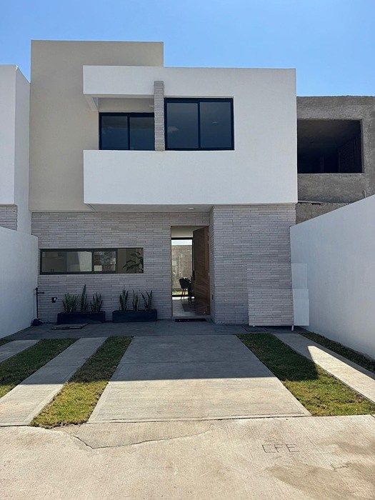 House for Sale in Las Ramblas Residential Subdivision, photo 1 of 15